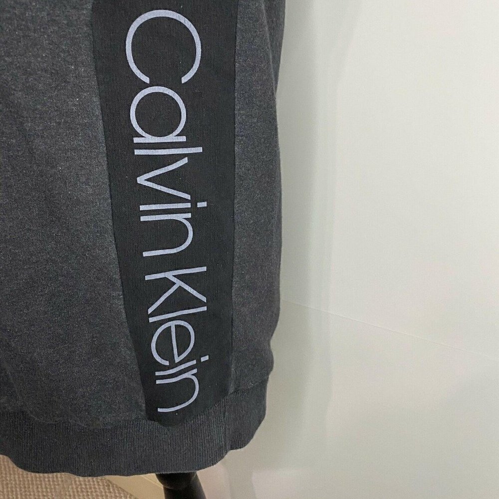 Calvin Klein Medium Black Gray 1/4 Zip Sweatshirt Pullover Spell-out Sleeve - Picture 4 of 7